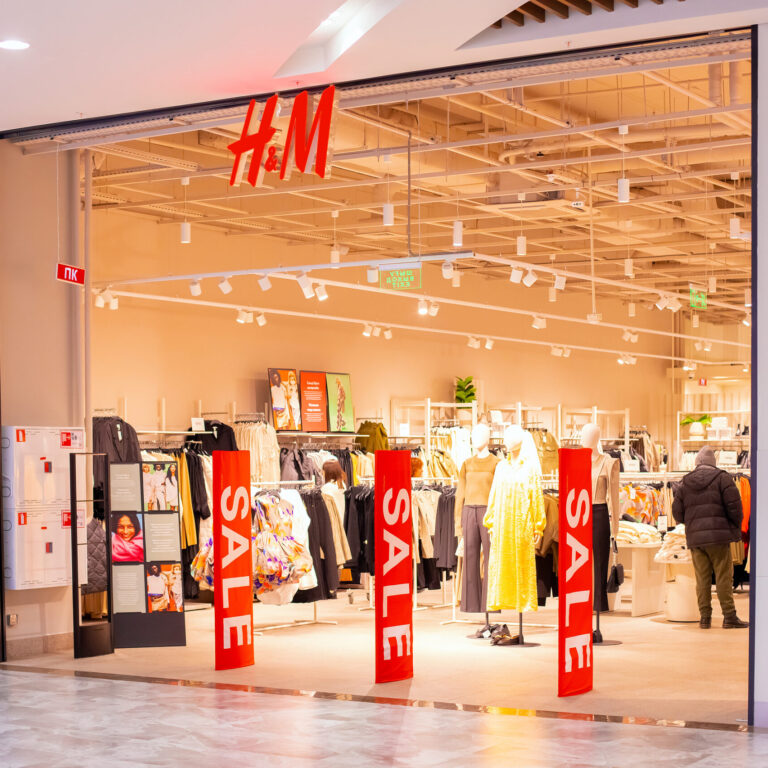 how to make retail pop displays effective