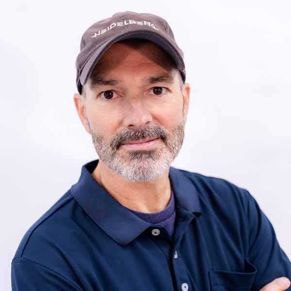 Hunter Miller PrePress Manager at ColorDynamics Hunter Miller PrePress Manager at ColorDynamics